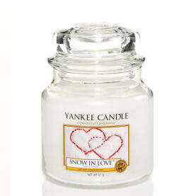 Yankee Candle Snow In Love Scented Candle Medium Jar 411...