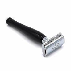 Omega D5613 double edge safety razor with black resin handle