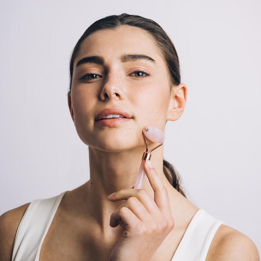Zo&euml; Ayla Gesichts Roll-on Facial Roller Rose Quartz