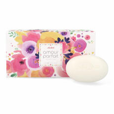 Ach.Brito Amour Parfait 3 x 150 g Solid Soap Gif Set