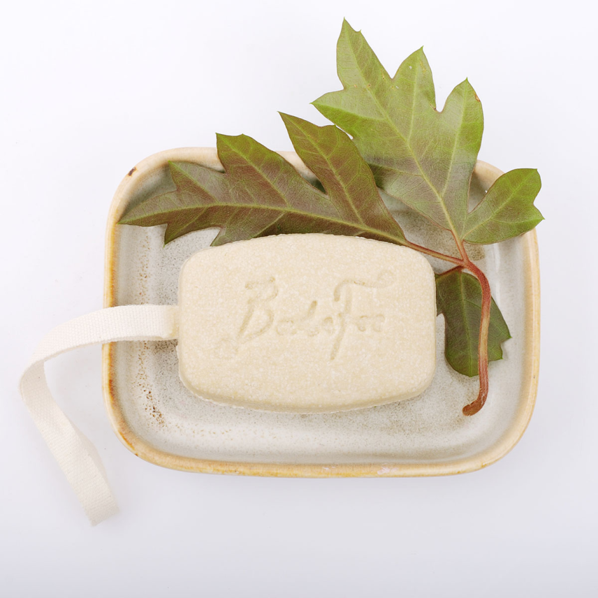 BadeFee Festes Shampoo Vegan f&uuml;r Trockenes Haar Hopfenbl&uuml;ten 80 g