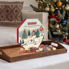 Yankee Candle Adventskalender Kranz mit 24 Teelichtern &amp; 1 Teelichthalter