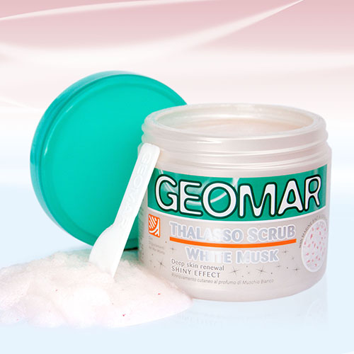Körperpeeling mit Moschusduft von Geomar: Thalasso Scrub White Musk